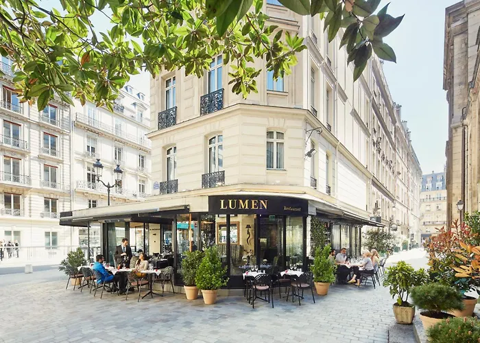 ルーメン ルーヴル ホテル