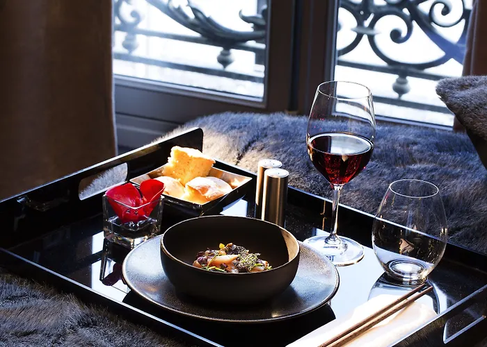 ルーメン ルーヴル 4*