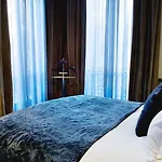 Lumen Louvre 4* Párizs