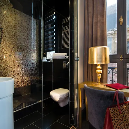 Lumen Louvre Hotel Paris
