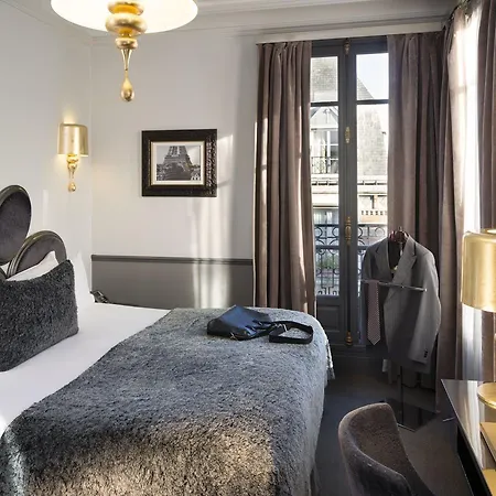Lumen Louvre Hotel