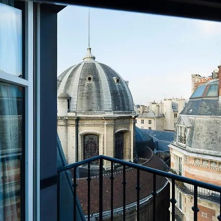 Hotel Lumen Louvre Paris