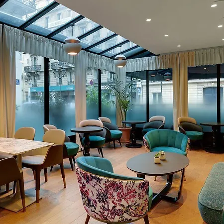 Lumen Louvre 4*