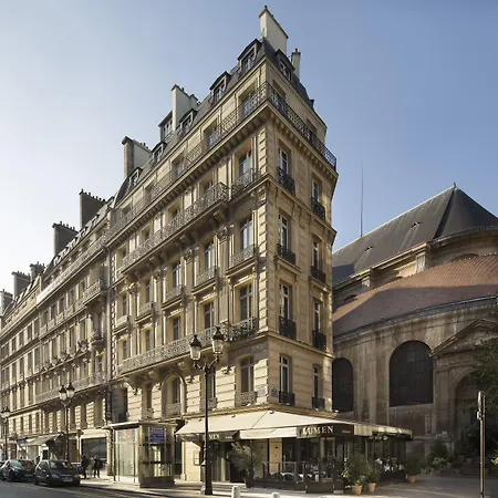 루먼 루브르 호텔 4*