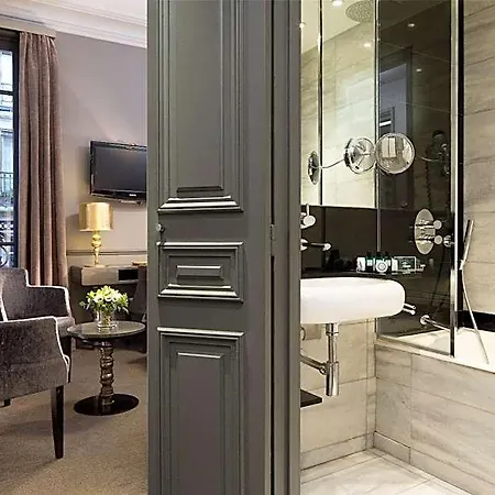 Lumen Louvre 4* Parijs