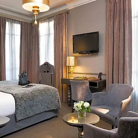 Lumen Louvre 4*