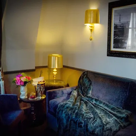 Hotel Lumen Louvre Paris