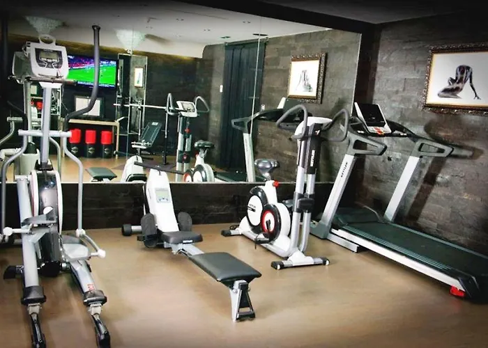 لومن لوفر باريس