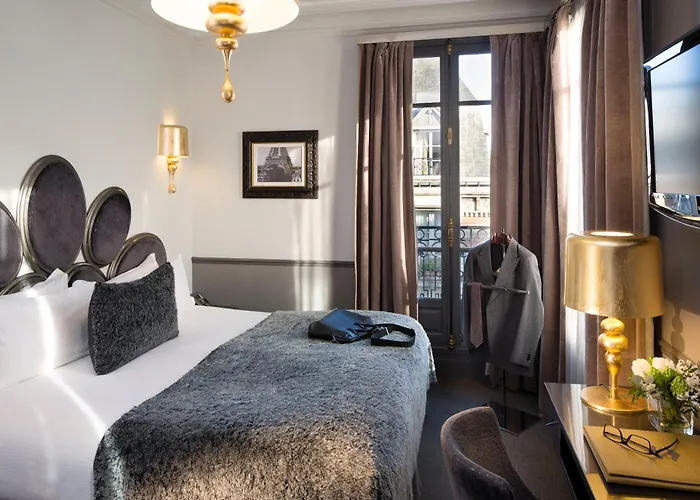 Lumen Louvre Hotel