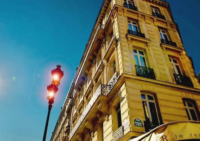 Lumen Louvre Hotel Paris