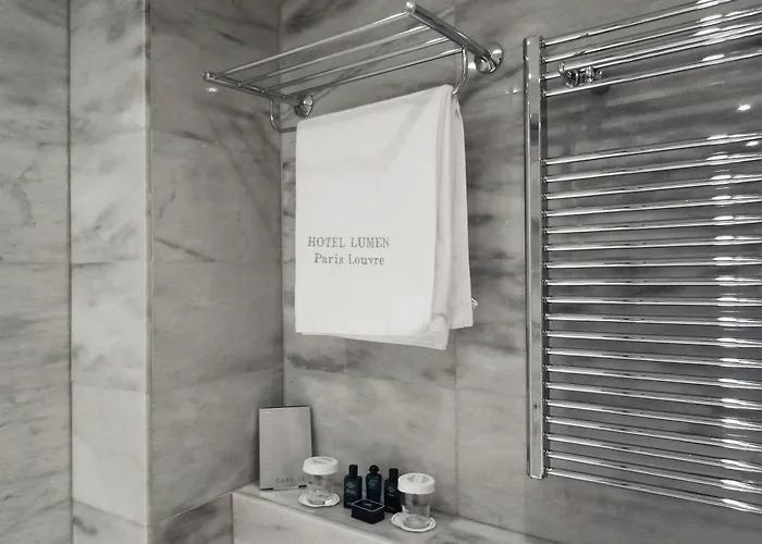 لومن لوفر فندق