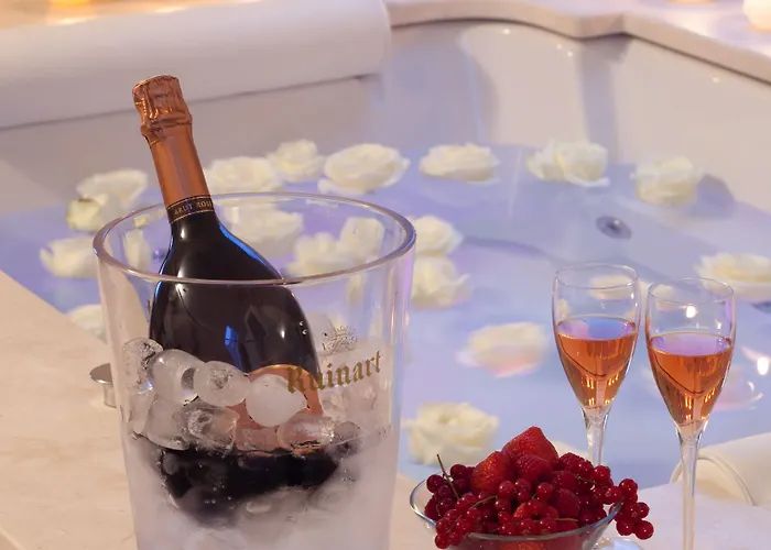 لومن لوفر باريس