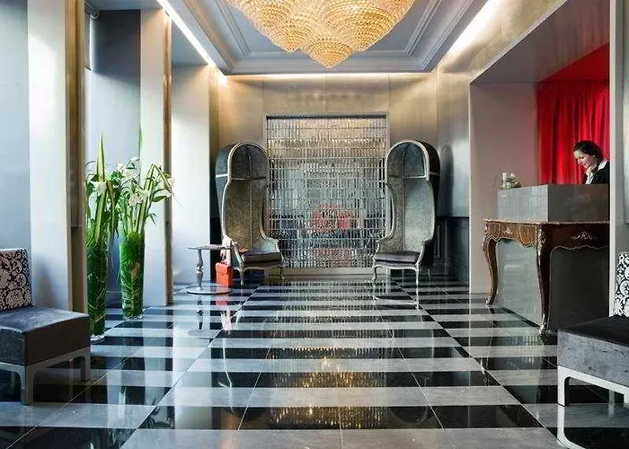 لومن لوفر 4* باريس