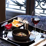 Lumen Louvre 4*