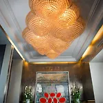 Lumen Louvre Hotel