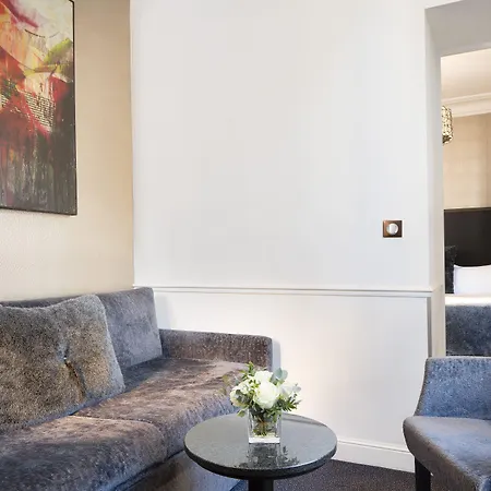Lumen Louvre Отель 4*
