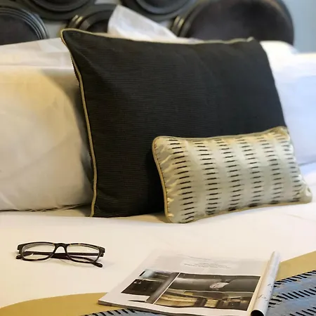 Lumen Louvre Hotel Paryż