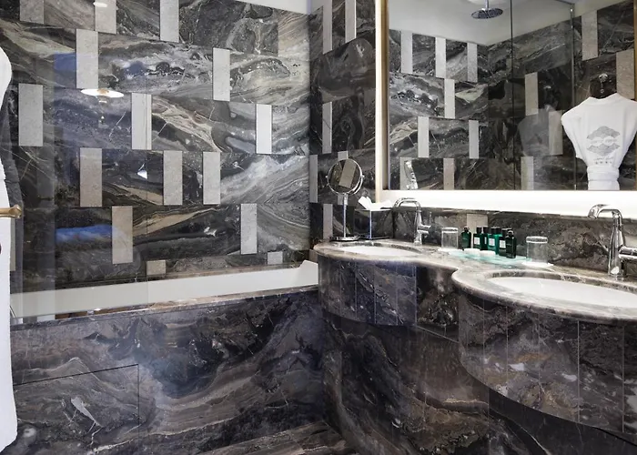 Hotel Lumen Louvre Paryż