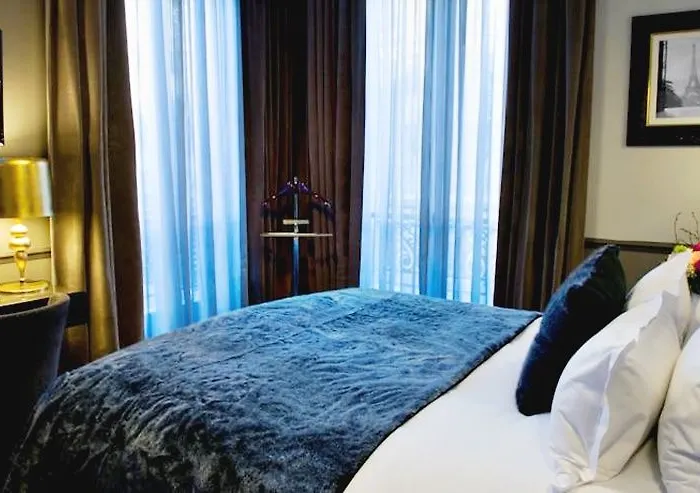 Lumen Louvre 4* Paryż