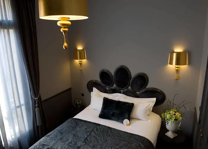 Hotel Lumen Louvre Paryż